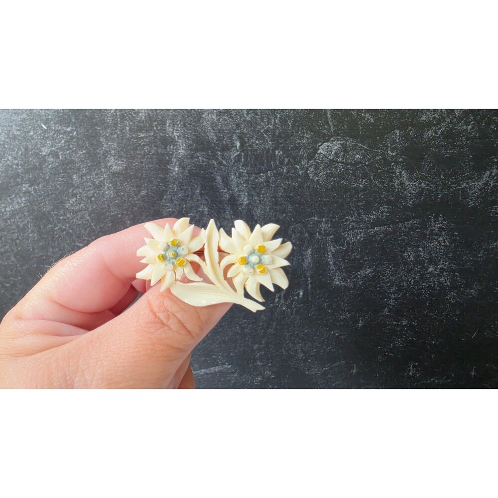 Floral Carved Brooch Vintage Costume Jewelry READ Description